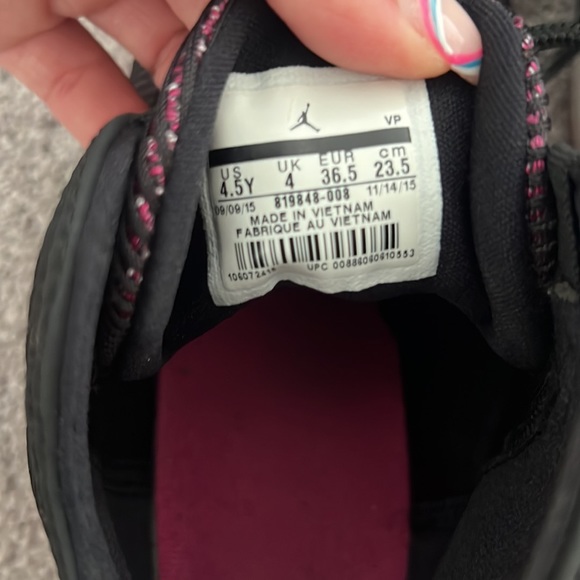 Jordan’s - Picture 5 of 6